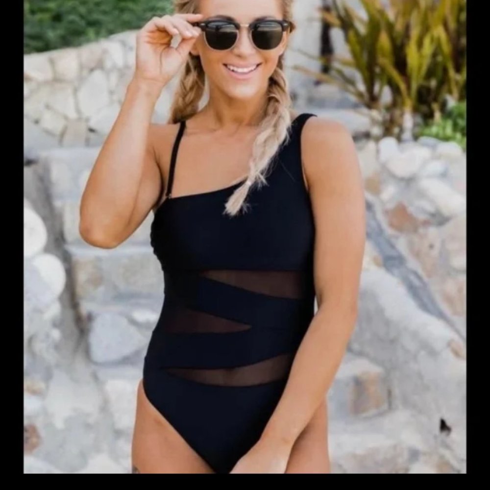 Meet Me at Waikiki Black One Shoulder One Piece Swimsuit